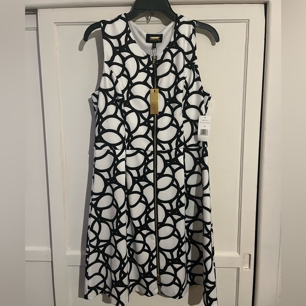 NWT Black and White front zipper dress
